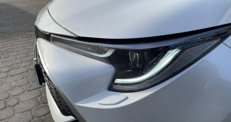 Toyota Corolla cena 92300 przebieg: 134604, rok produkcji 2019 z Radom małe 379